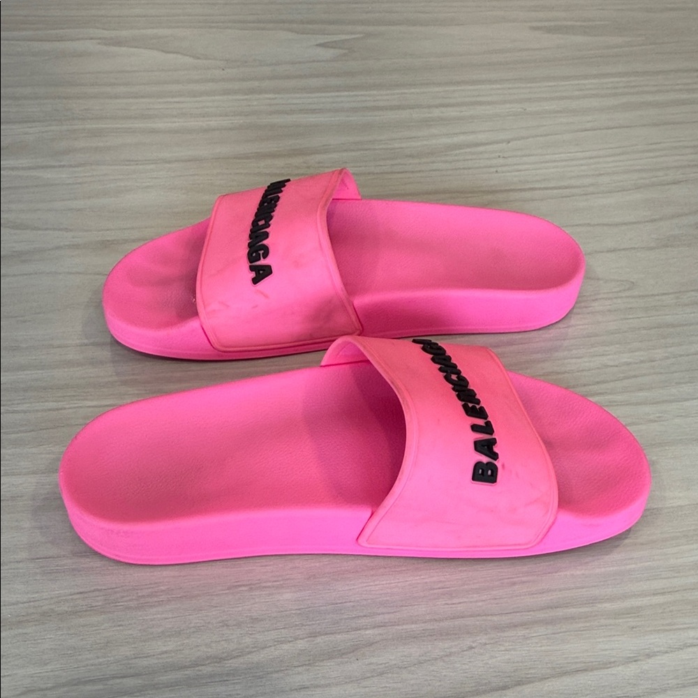 Balenciaga Neon Pink Slides - Picture 4 of 6